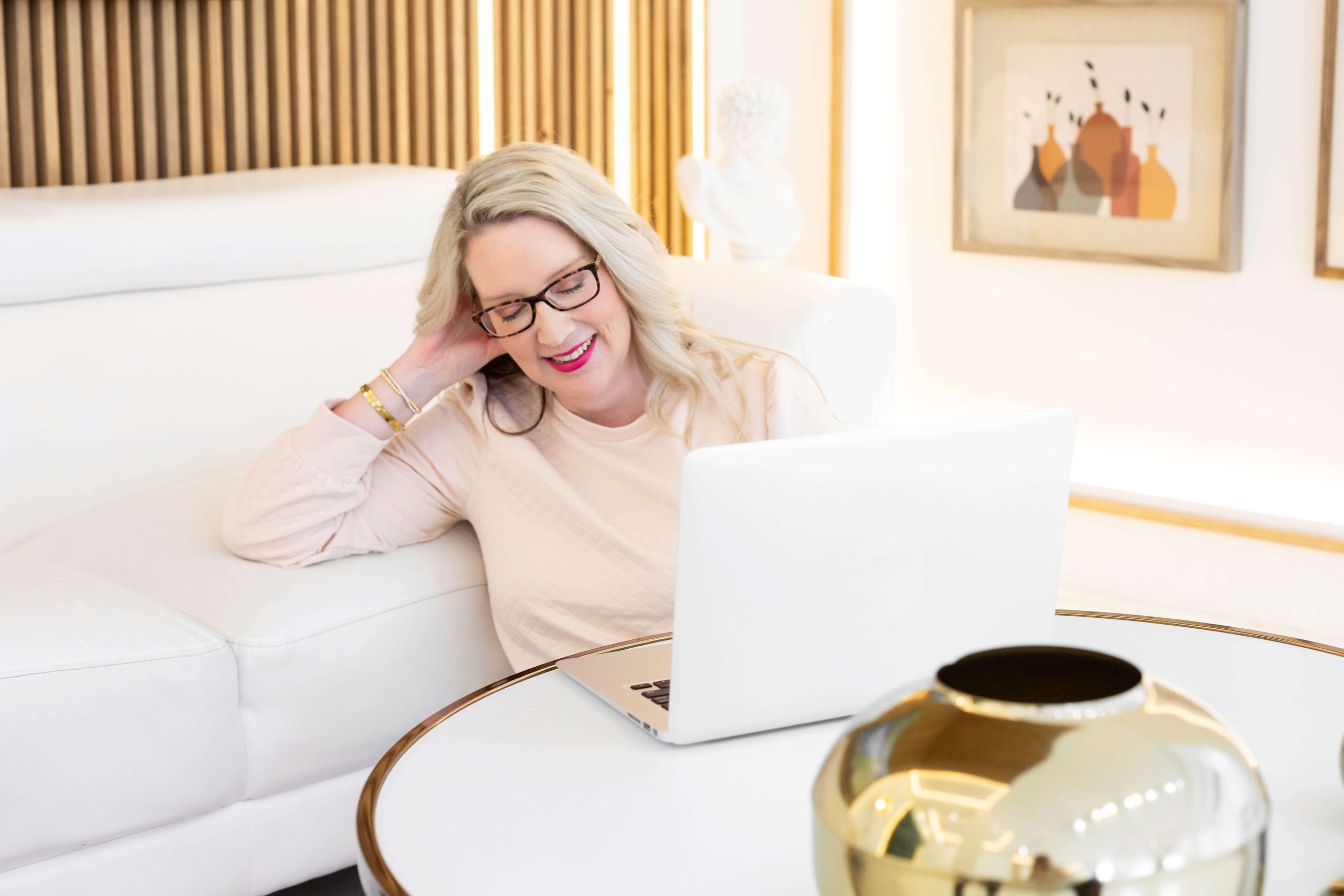 6 Psychology Principles That Make Patients Choose Your Practice (Without Ever Feeling “Sales-y”)